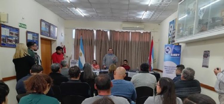 Juntan firmas para reclamar financiamiento para las escuelas técnicas