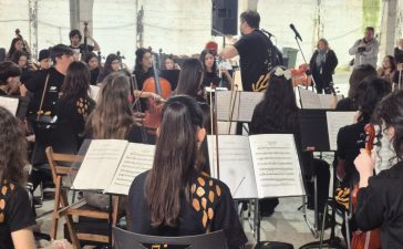 La Orquesta Yaguarí Guazú realizó su primera presentación internacional en Fray Bentos