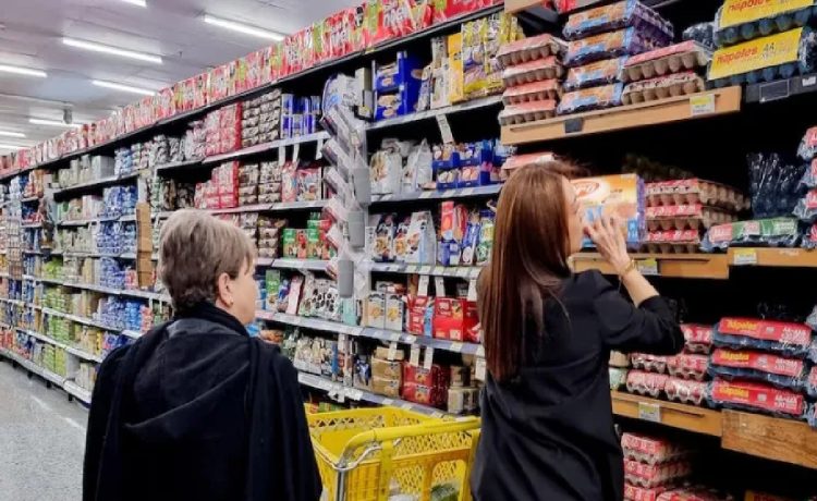 Consultoras prevén un empuje en los precios de alimentos durante las primeras semanas de septiembre