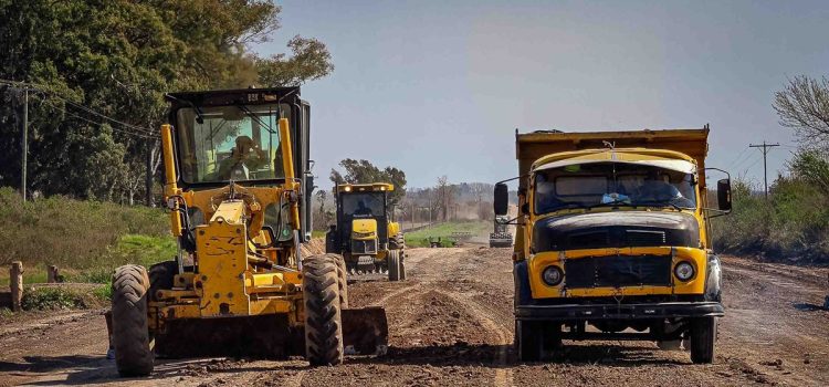 Trabajan en el mejorado de la Ruta Provincial Nº 13 en el departamento Nogoyá