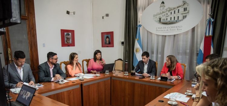el gobierno y los desayunos escoalres