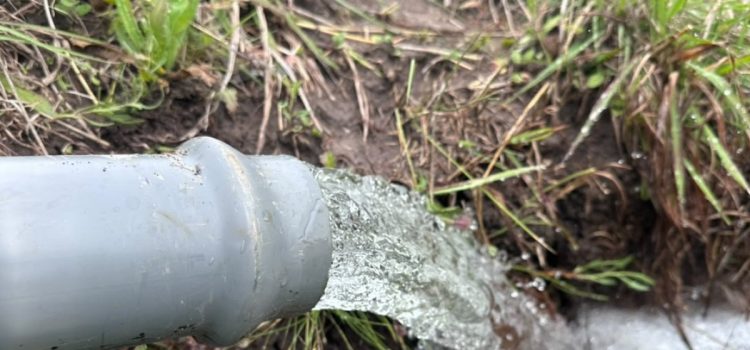 Comenzó la purga y limpieza de los pozos semisurgentes previo a la temporada de verano