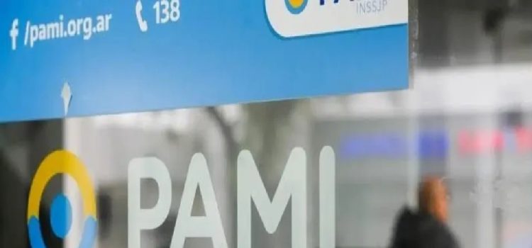 Médicos y odontólogos de PAMI comenzaron este miércoles un paro de 72 horas