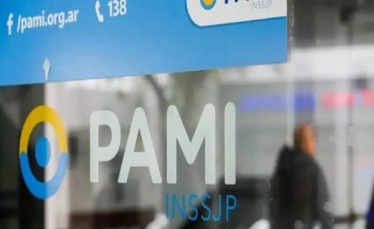 Médicos y odontólogos de PAMI comenzaron este miércoles un paro de 72 horas