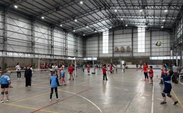 Las Escuelas Municipales de Iniciación Deportiva compartieron una jornada de Vóley