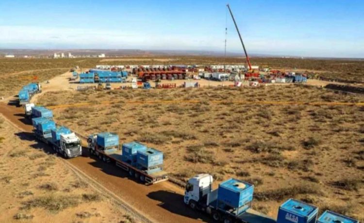La arena de Entre Ríos, el “gran cuello de botella” de Vaca Muerta: 400.000 viajes anuales, más de 1000 por día