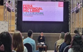 Daniel Enz contó en Concordia cómo investigó el Carmelo de Nogoyá y presentó “Las torturas del convento”