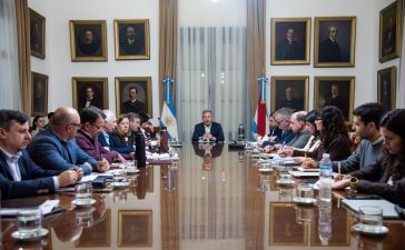 Frigerio repasó con su gabinete los avances en inversiones y desarrollo productivo