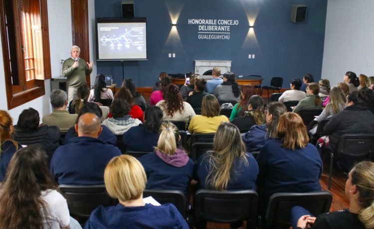 El deterioro cognitivo y las demencias fueron eje de una nueva jornada de formación gerontológica