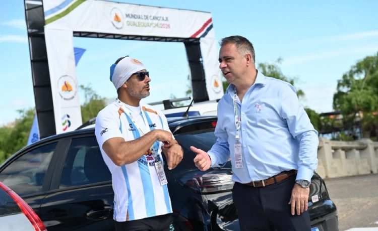 El intendente Davico acompañó la primera jornada del Mundial de Canotaje Gualeguaychú 2026