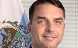 Brasil: la Justicia le prohibió salir del país a Flávio Bolsonaro