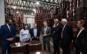 Frigerio entregó el certificado de adhesión al RINI a una empresa exportadora que planea invertir más de $3.600 millones