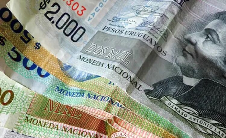 El Frente Amplio implementará su programa económico tras la Rendición de Cuentas