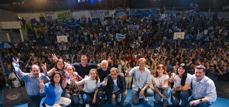 Con un multitudinario acto en Villaguay, Fuerza Entre Ríos cerró su campaña provincial