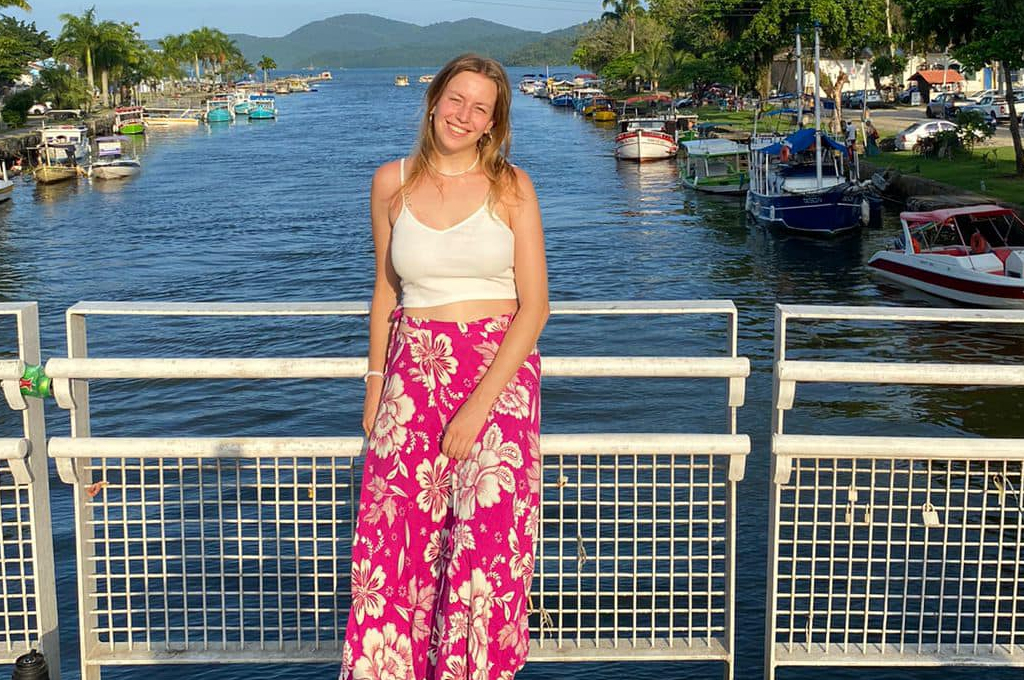 Una estudiante de la Facultad de Bromatología realizó un intercambio estudiantil en Brasil