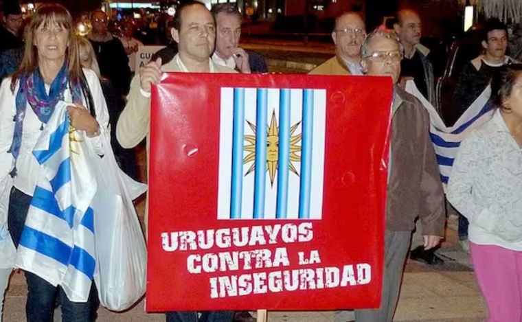Uruguay contrata una ONG para mediar conflictos barriales y reducir homicidios