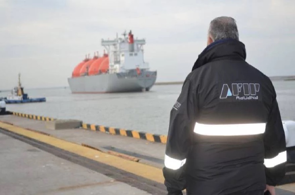 La Aduana analizó 1.790 operaciones que fueron refacturadas en Uruguay