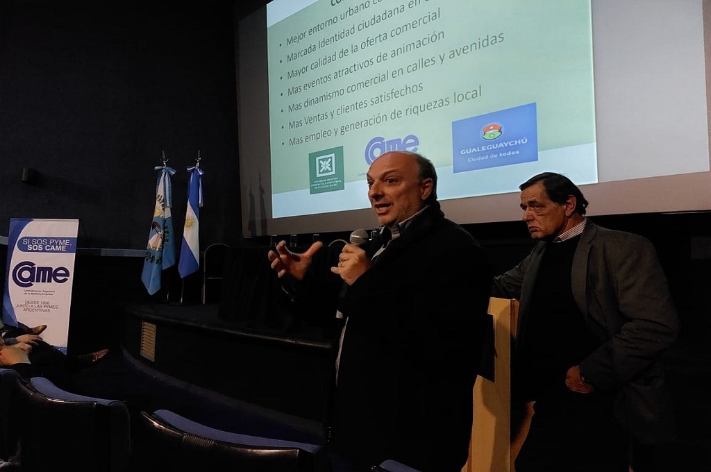 El presidente del Centro de Defensa Comercial fue uno de los oradores en el “Foro de ciudad, comercio y turismo Malargüe 2022”
