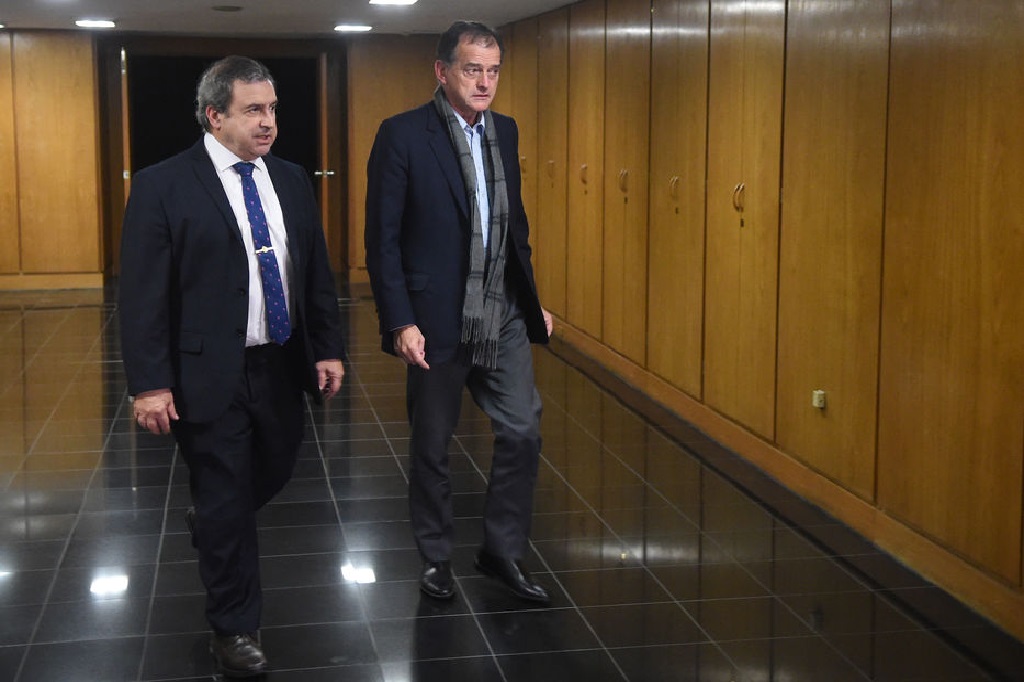 Cabildo advierte que “el Partido Colorado no quiere dejar su cargo” en la Corte Electoral