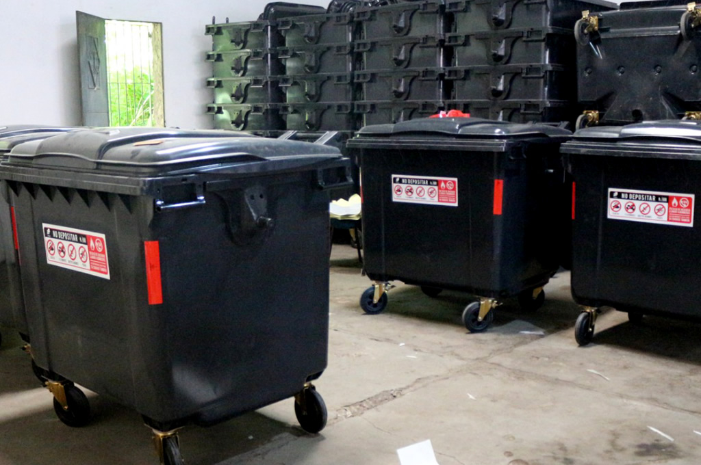 Se cumple la reposición de contenedores en Fray Bentos y Young