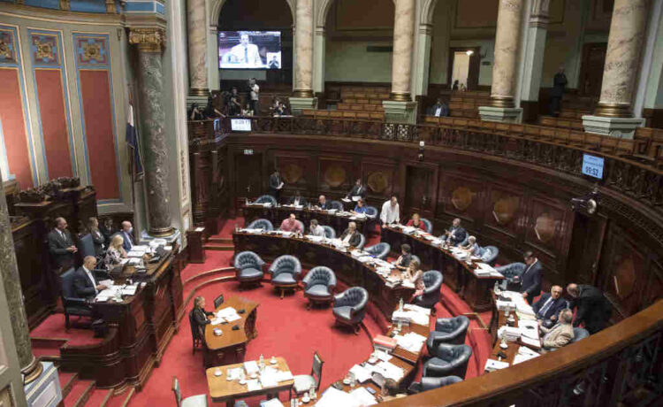El Senado uruguayo votó en contra de una ley de paridad de género