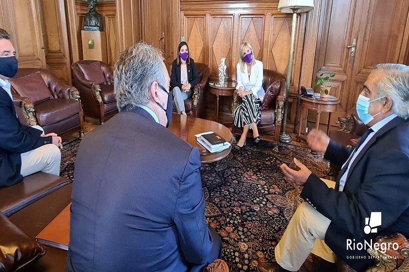 Reuni{on Lafluf Argim{on