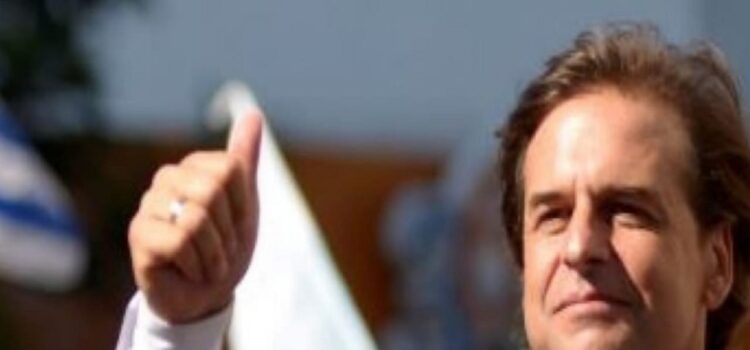 El presidente de la República Luis Lacalle Pou, se refirió a los dichos que efectuó el candidato presidencial del Frente Amplio en la jornada de ayer.