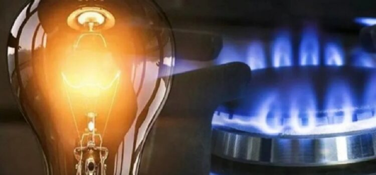 Luis Caputo, definió que las boletas finales para los usuarios de luz aumentarán en enero 1,6% y 1,8% las de gas natural