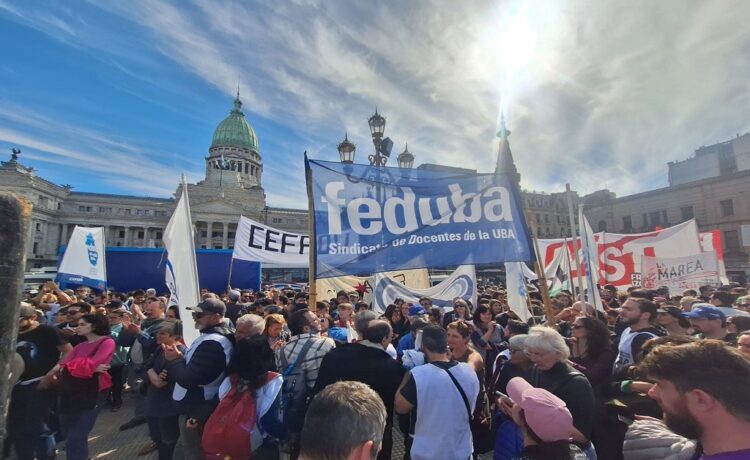 La SIGEN reconoció que la encargada de auditar a las universidades es la Auditoría General de la Nación y ahora piden «colaborar», mientras se cocina una tercera marcha universitaria