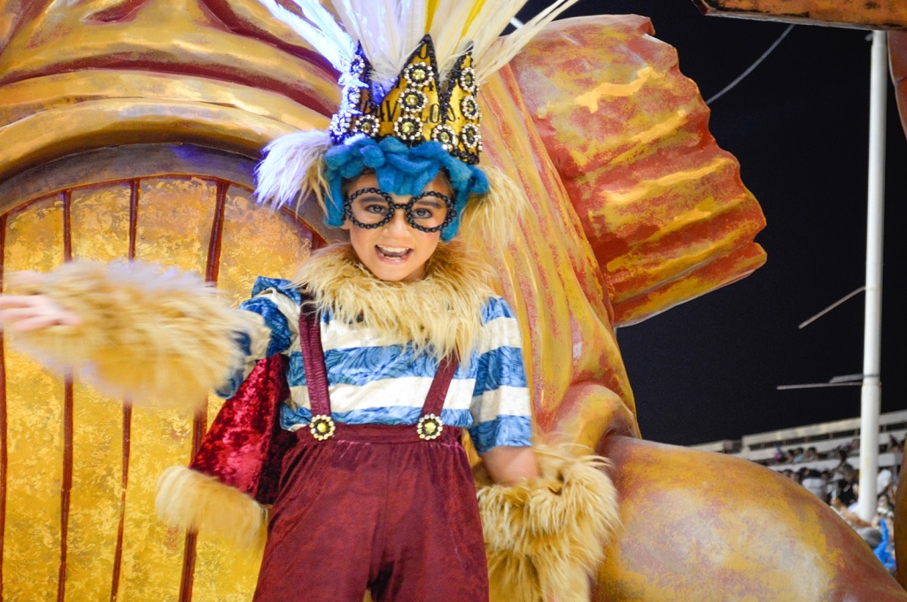 Amir es tercera generación de carnavaleros y con 10 años revoluciona Gualeguaychú: "Es mi sueño"