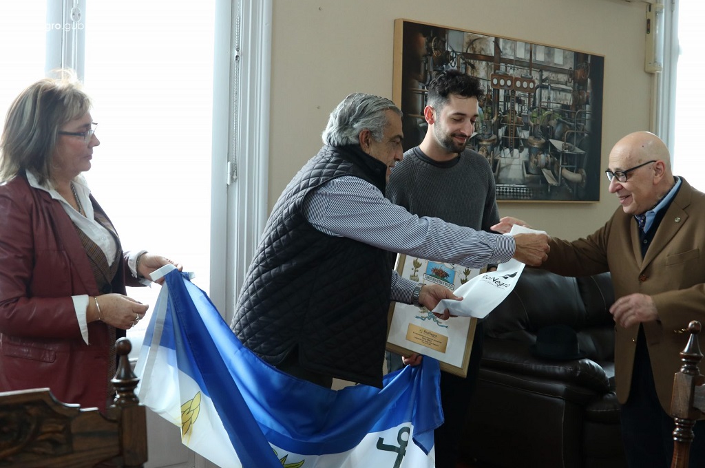 Reconocimiento para el violinista fraybentino Piero Vittori Locatelli