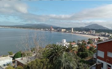 El turismo sostiene el dinamismo laboral aunque con una desaceleración que genera dudas para el año que viene