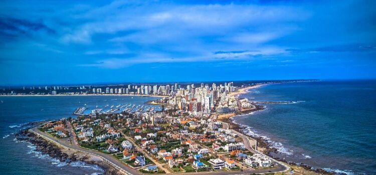 Turistas srgentinos aumentan gasto en Uruguay: Punta del Este tuvo apartamentos de hasta US$20,000 el mes
