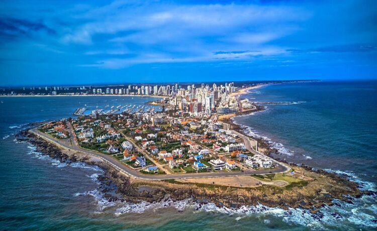 Turistas srgentinos aumentan gasto en Uruguay: Punta del Este tuvo apartamentos de hasta US$20,000 el mes