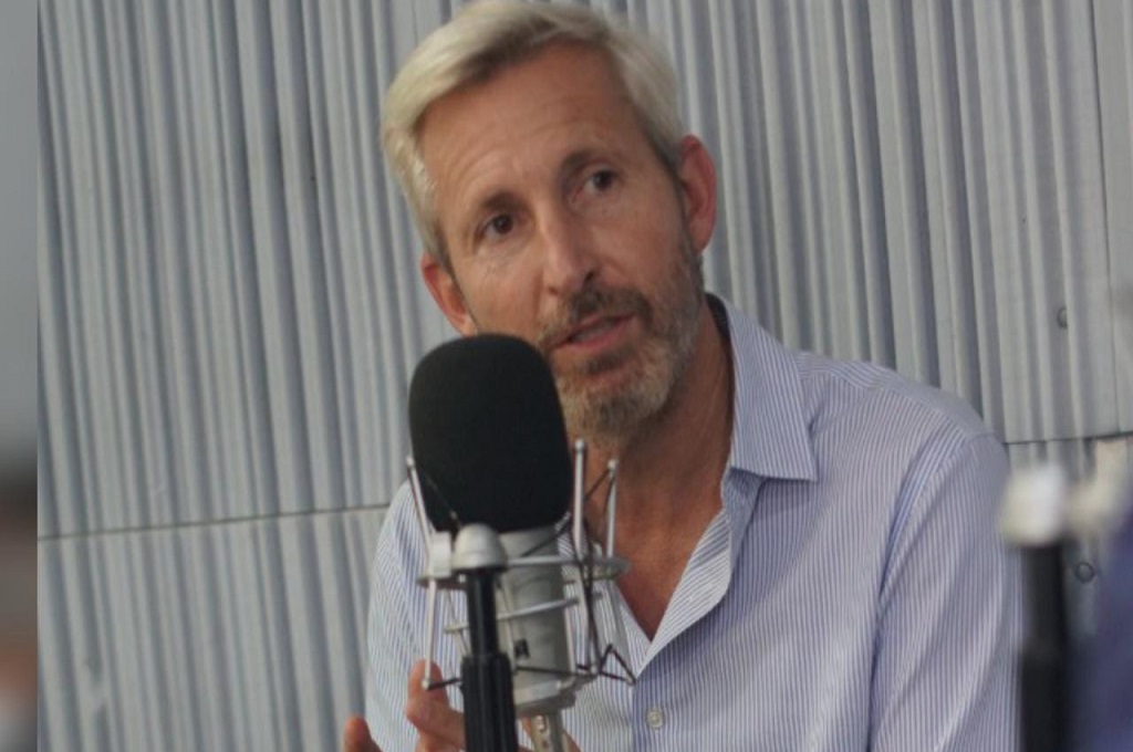 Frigerio: “Voy a reducir a la mitad los cargos de la política”