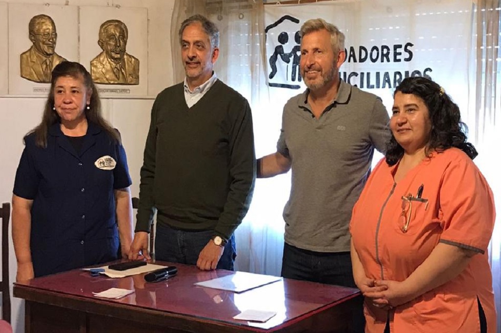 Rogelio Frigerio y Osvaldo Fernández se reunieron con la cooperativa "Trato Digno"