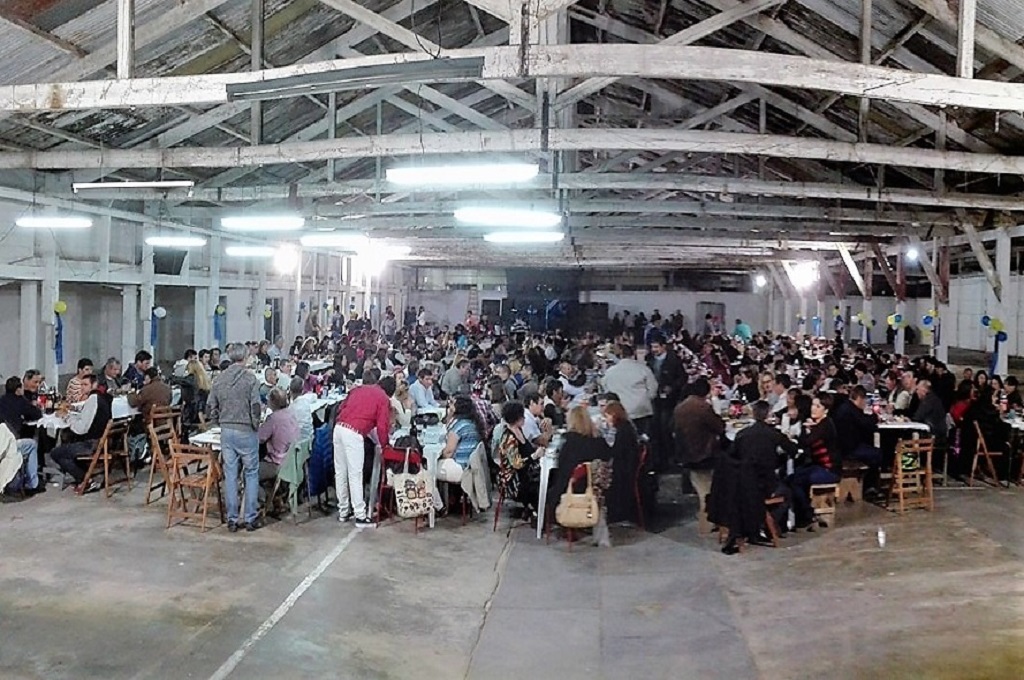 Municipales Rio Negro: Cena show y fiesta en el Anglo