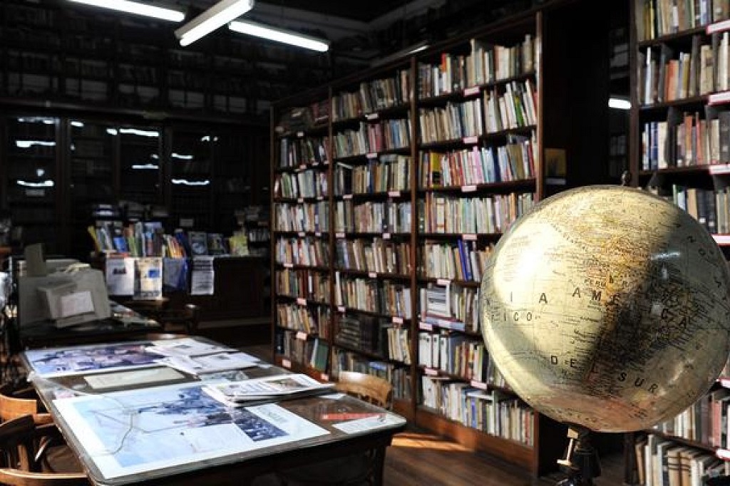 El sostenimiento de la bibliotecas populares se encuentra en peligro