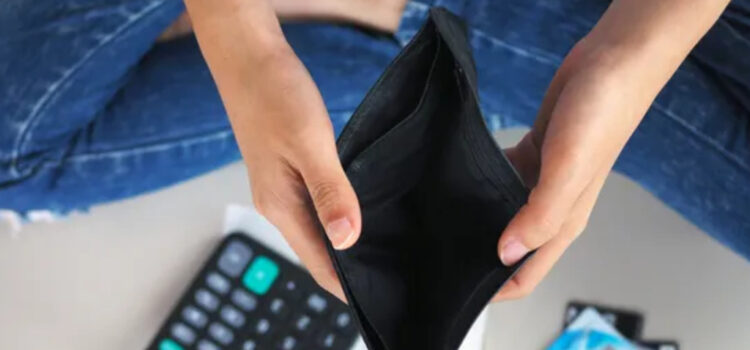 800 mil uruguayos están en situación de "default"
