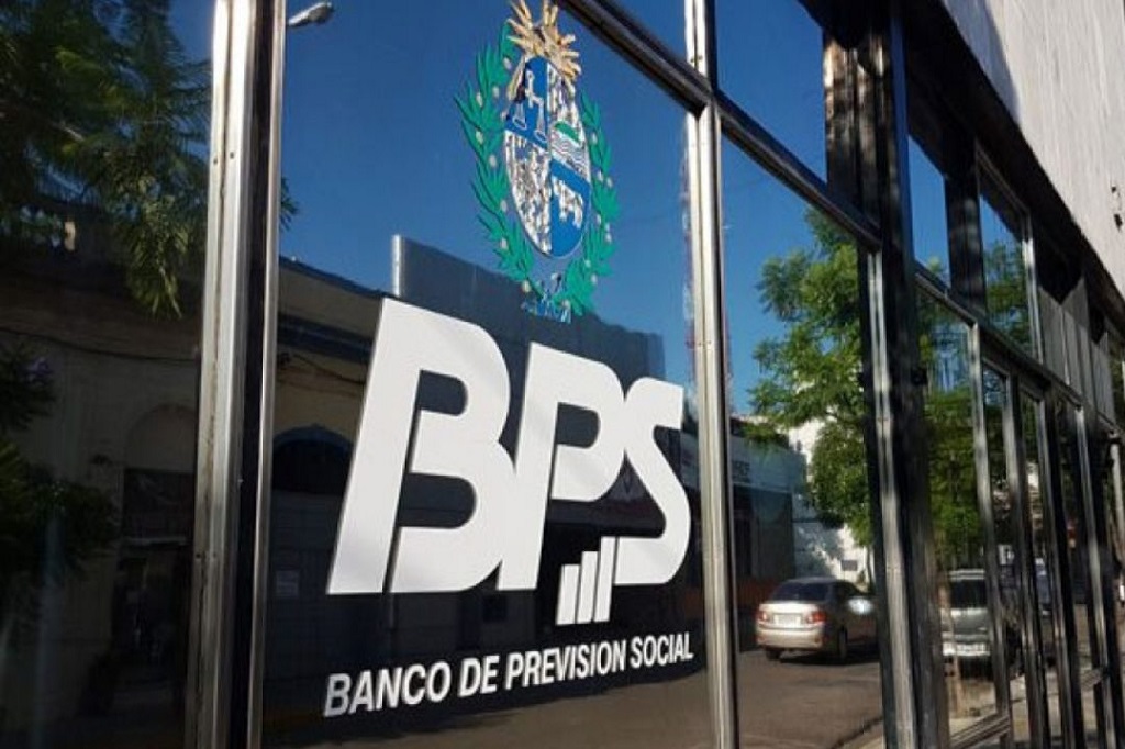 BPS o régimen mixto: vence plazo para que cuarentones elijan por opción más conveniente