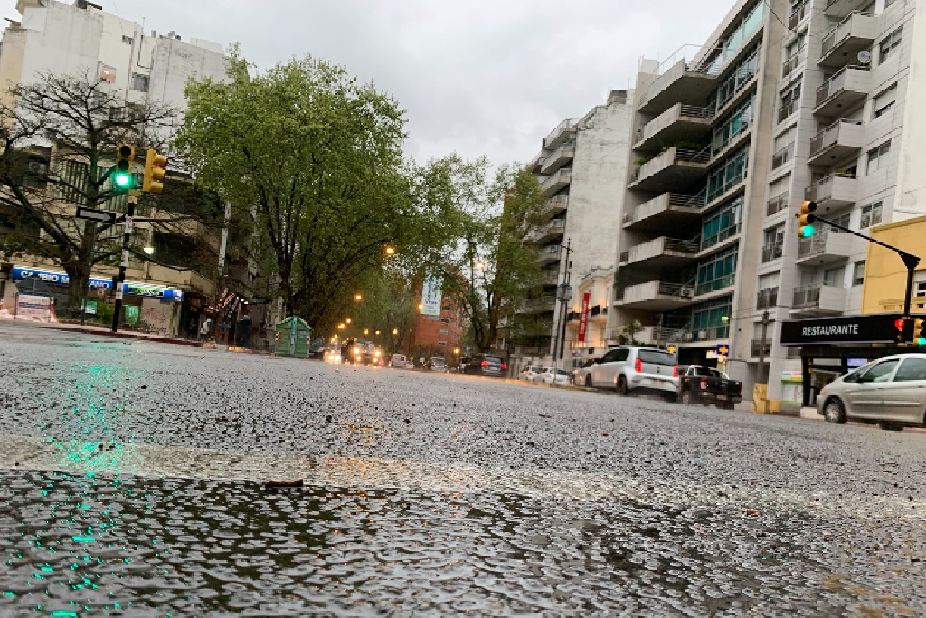 INUMET alerta de fuertes tormentas para este sábado, Nochebuena y Navidad