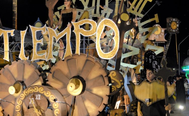 Carrozas 2025: Un año con enorme participación y la vuelta de varios colegios a la Fiesta Nacional de la ciudad de Gualeguaychú