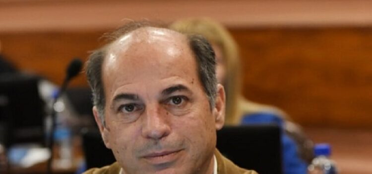 López: “No entendemos la contradicción y la postura extrema de los gremios”