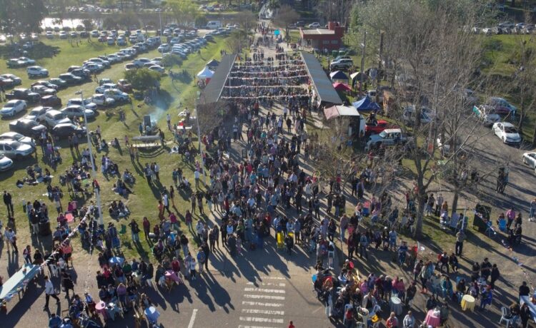 Gualeguay: 8vo Encuentro Provincial de las Colectividades