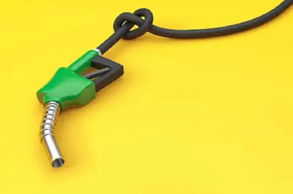 Alarmante desplome en las ventas de combustibles en todo el país