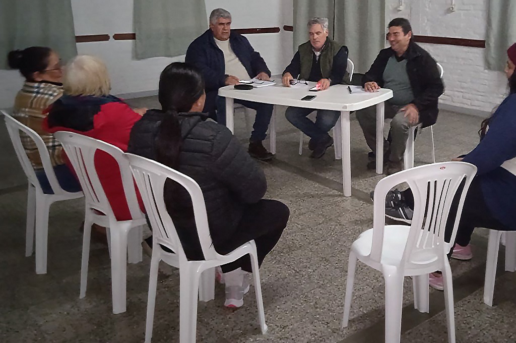 Reunión con la Comisión de Vecinos de Bellaco