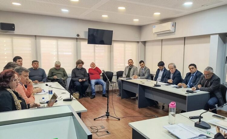 Conciliación docente: Provincia presentó nueva oferta de recomposición salarial a los gremios
