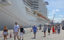 Uruguay lanzó la temporada de cruceros 2025-2026 en medio de una caída del 10% en los arribos