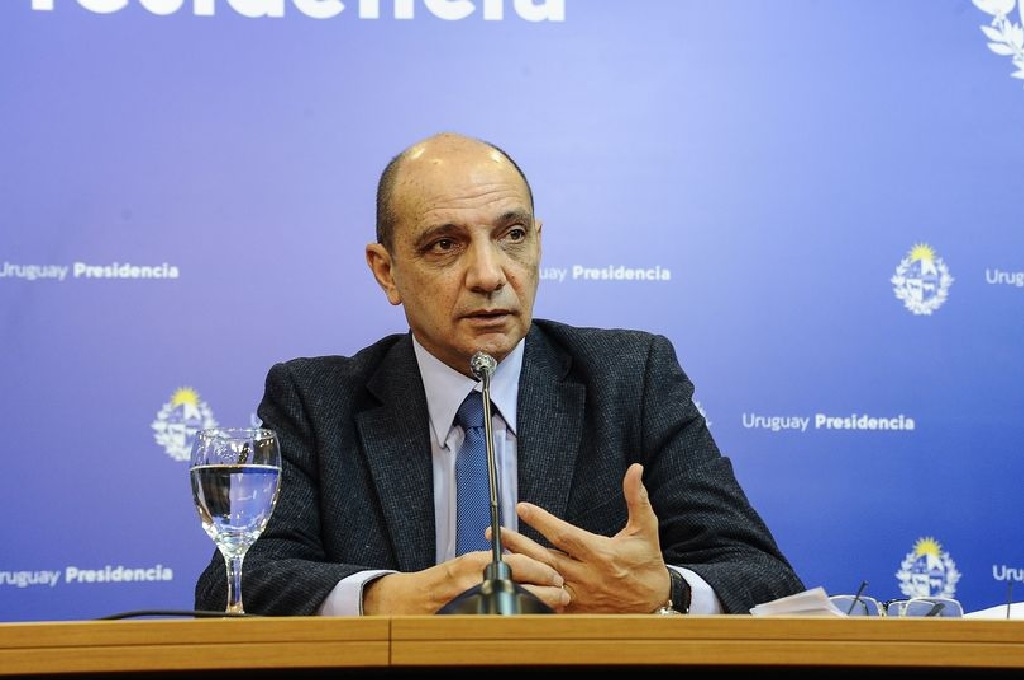 Propuesta en Uruguay para eliminar eñ registro de compra de marihuana en farmacias