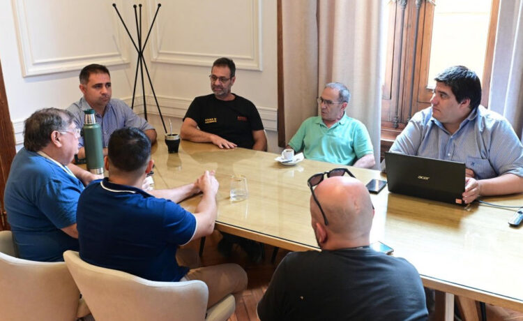 El intendente Davico se reunió con la Comisión del Carnaval